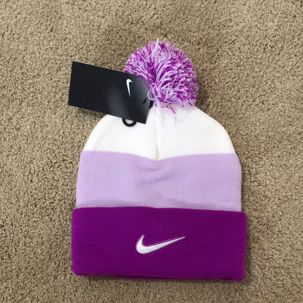 BNWT Nike Youth Purple and White PomPom Beanie